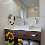 Seehotel Lilly Hotel Strobl