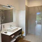Hotel Seehotel Lilly Strobl