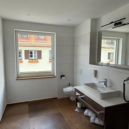Seehotel Lilly 3* Strobl