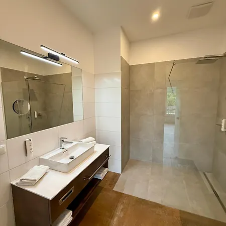 Seehotel Lilly Ξενοδοχείο