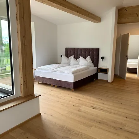 Seehotel Lilly Strobl