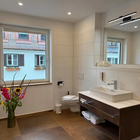 Seehotel Lilly Strobl