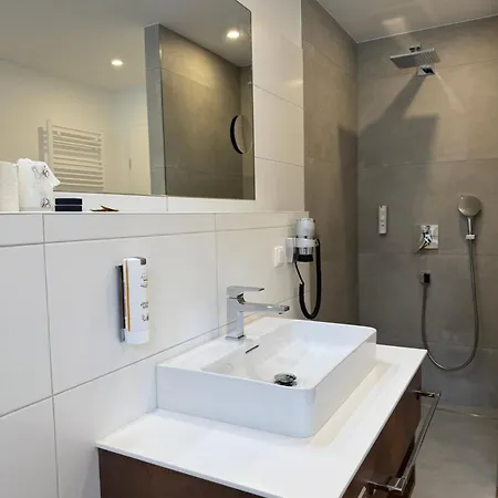 Seehotel Lilly