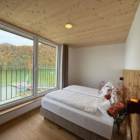 Seehotel Lilly Штробль
