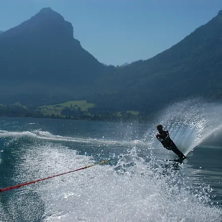 丽丽湖畔酒店 3*