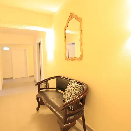 Отель Seehotel Lilly Штробль