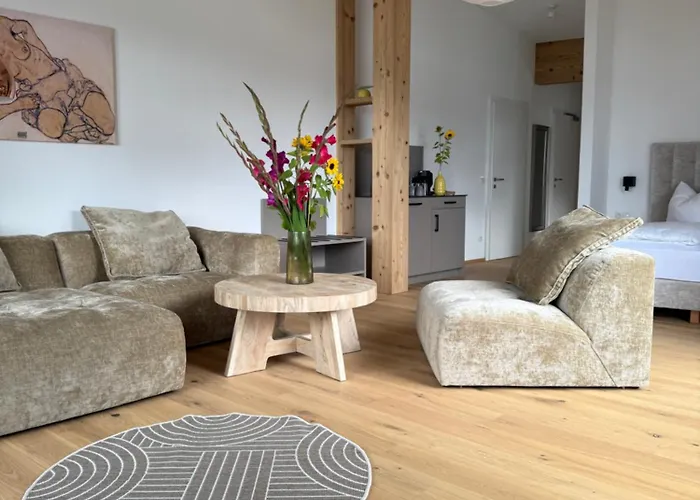 Seehotel Lilly 스트로블