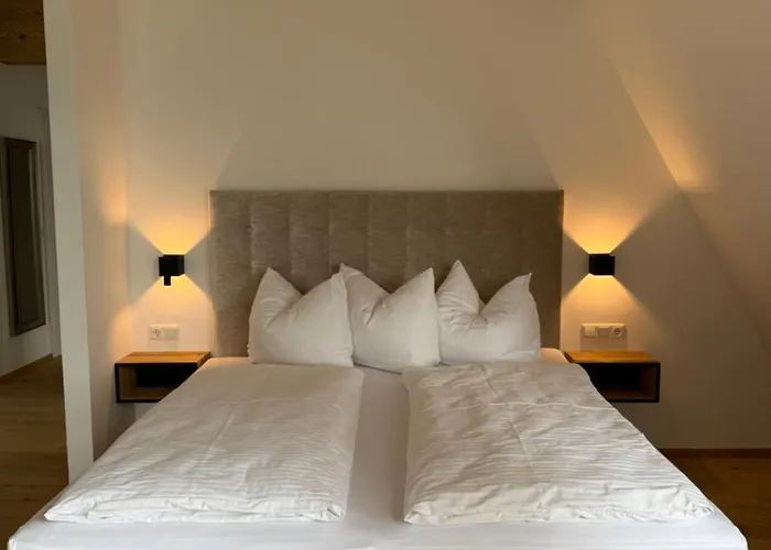 Seehotel Lilly 3* Strobl