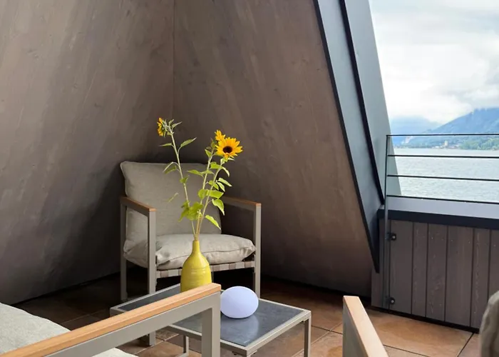 丽丽湖畔酒店 3* 施特罗布尔