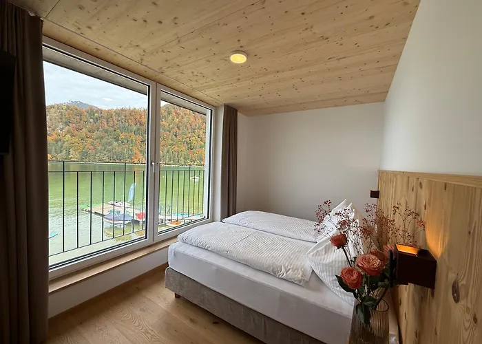 Seehotel Lilly 스트로블