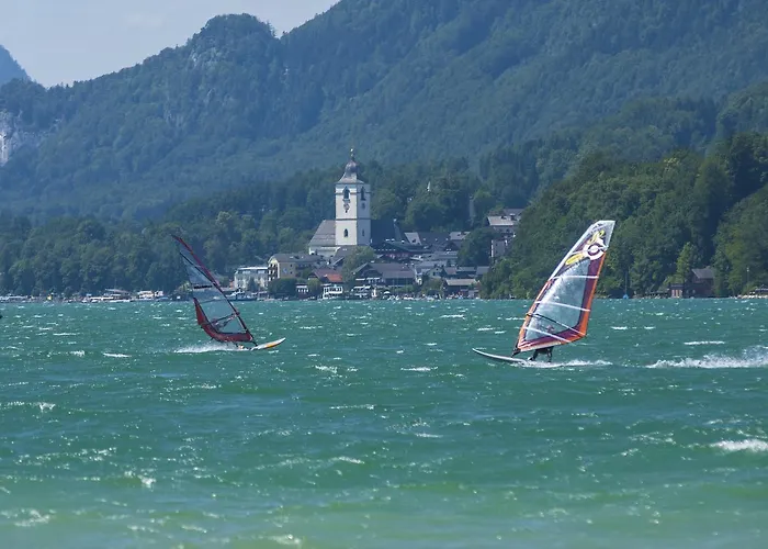 丽丽湖畔酒店 3*